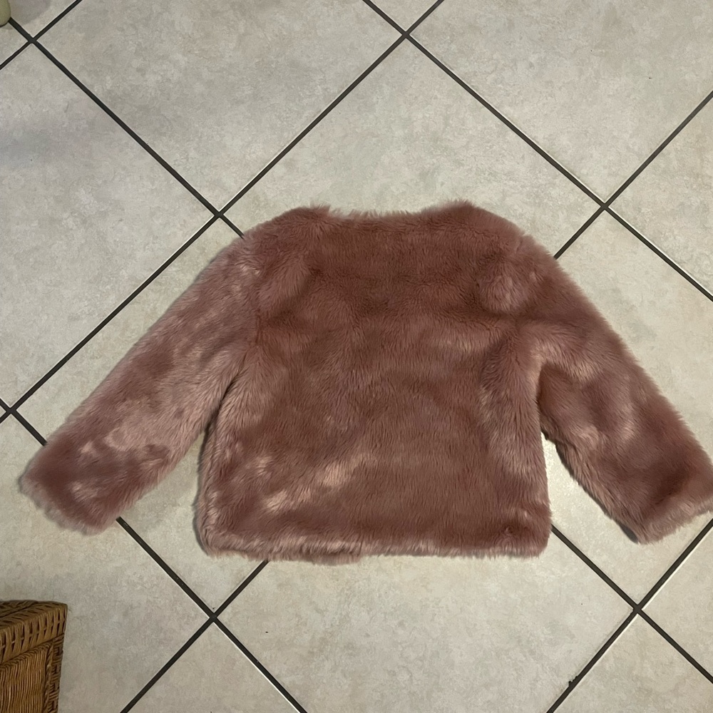 Pink Fur coat - Picture 4 of 10